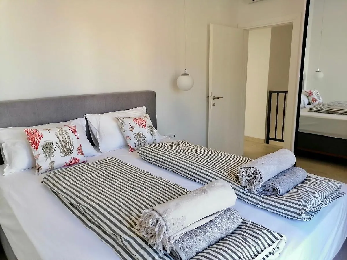 Villa Bora - Blue Flat Green Flat Slatine Croatia