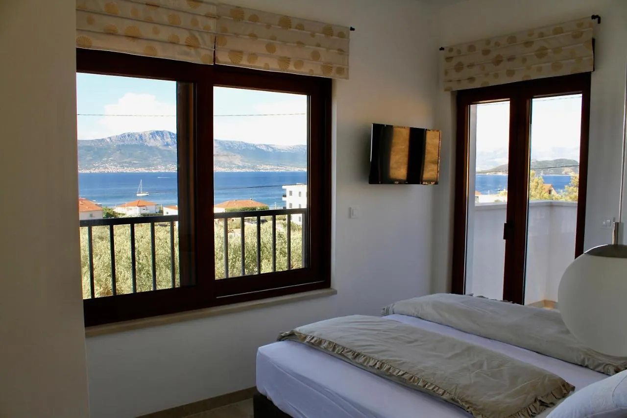 Villa Bora - Blue Flat Green Flat Slatine 0*,