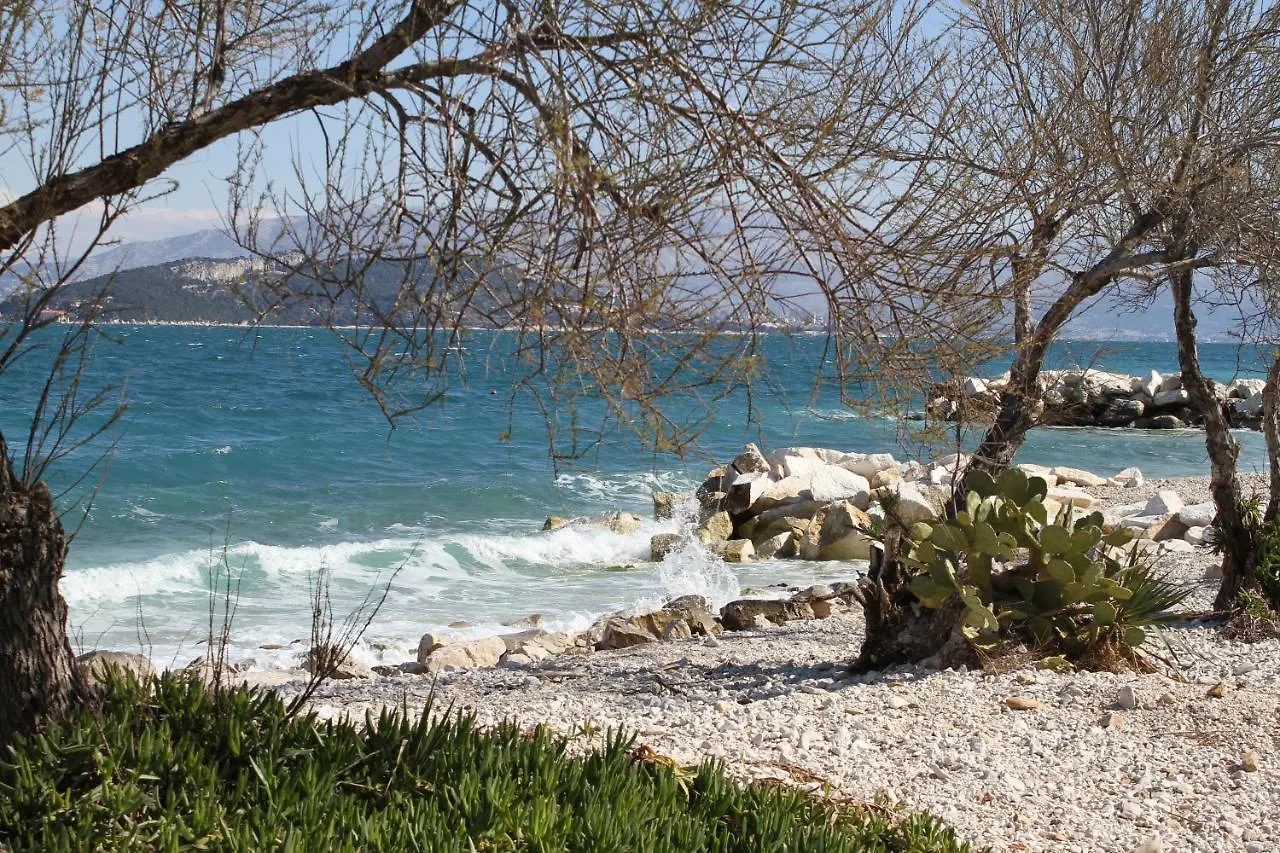 Villa Bora - Blue Flat Green Flat Slatine 0*,